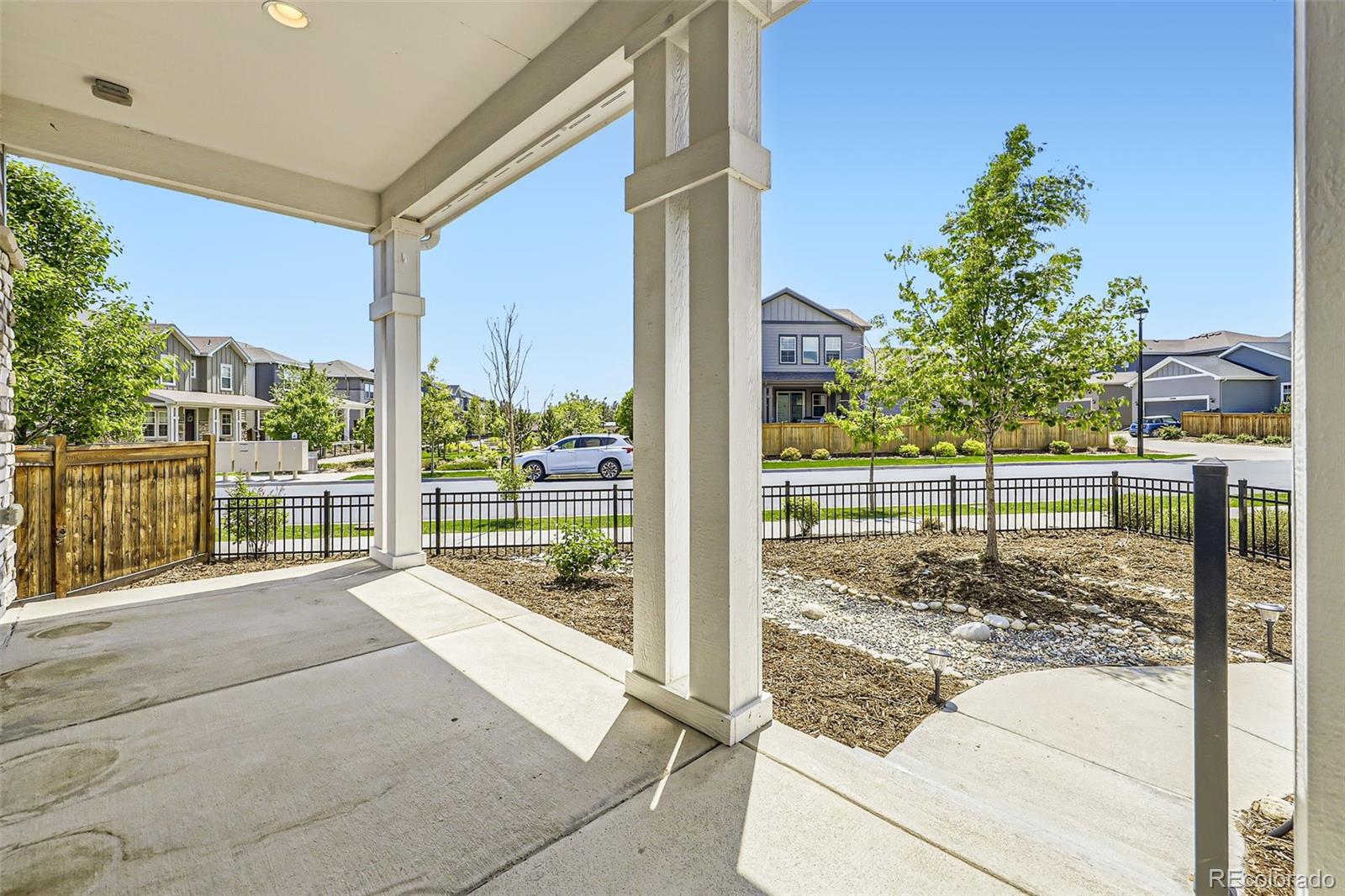 9111 West 100th Way Westminster, CO 80021 - Photo 4 of 33