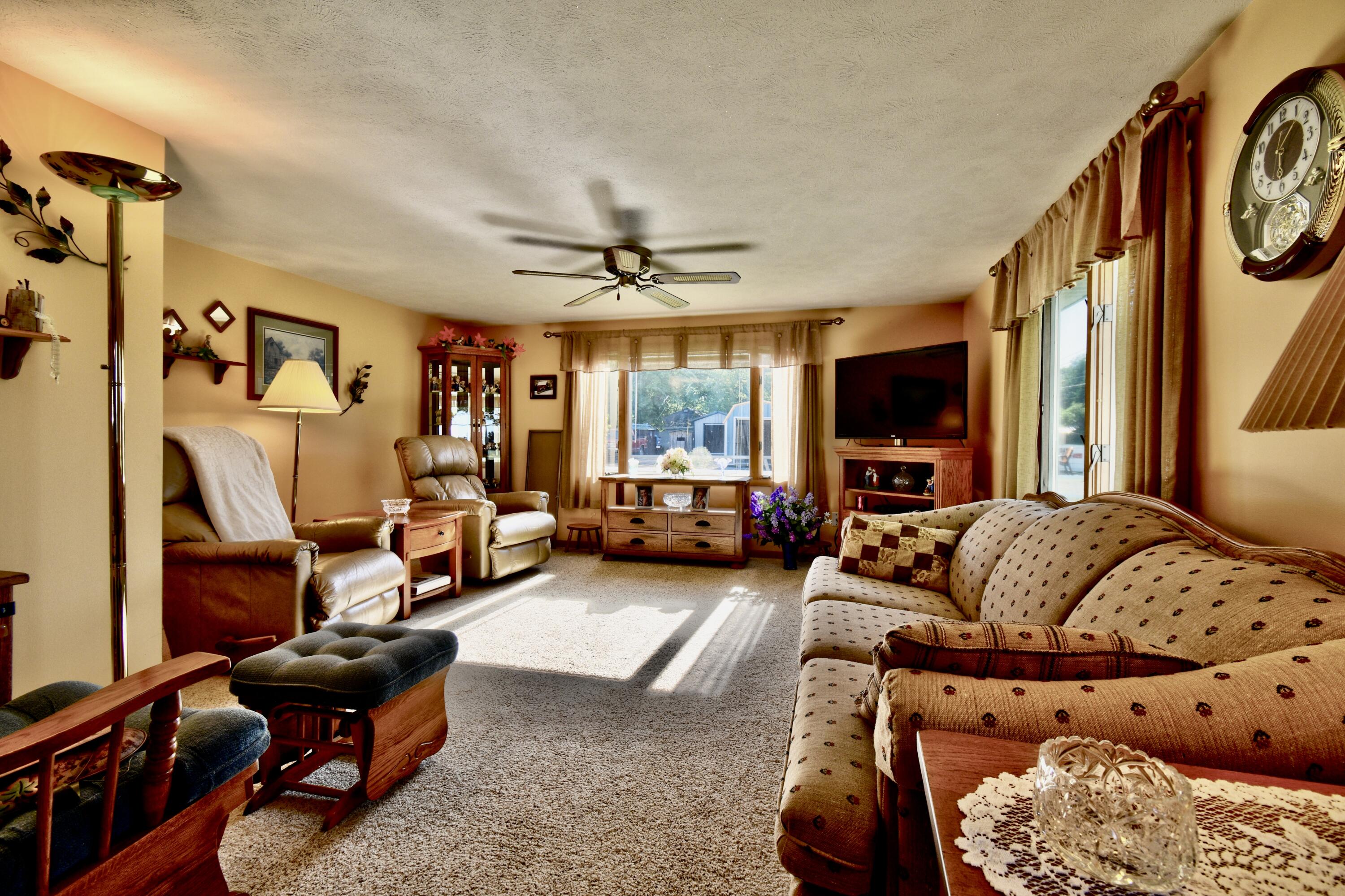 8754 East Monroe Road Wheeler, MI 48662 - Photo 21 of 110 DSC_2624_5_6