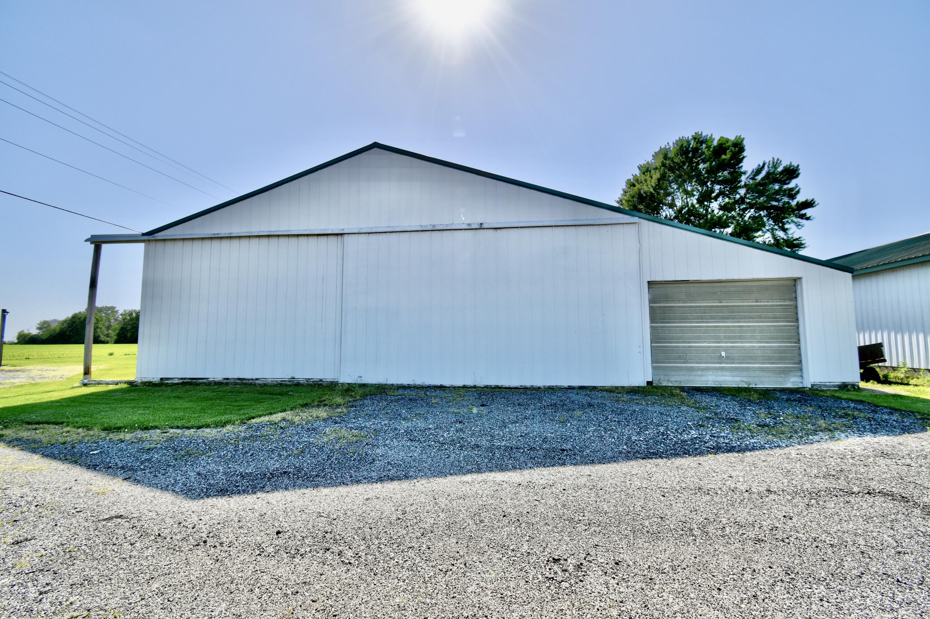 8754 East Monroe Road Wheeler, MI 48662 - Photo 5 of 110 DSC_2435_6_7