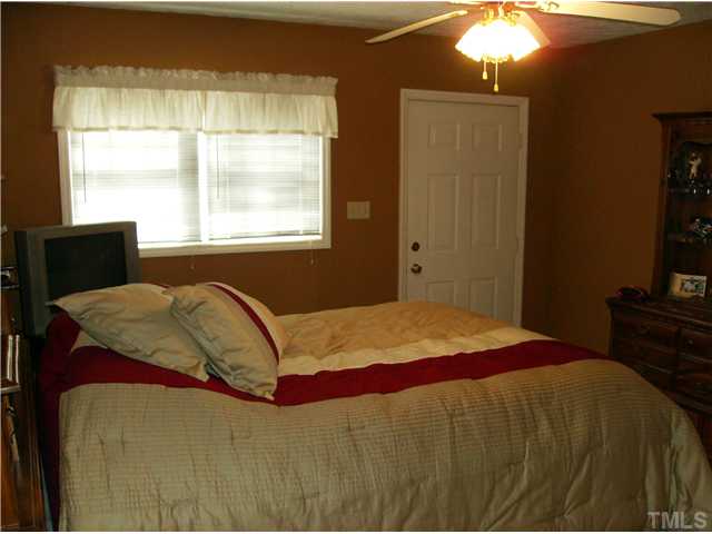 207 Steve Long Road Roxboro, NC 27574 - Photo 11 of 15 Gallery Image 11