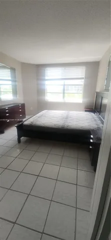 $1,800 | 1985 South Ocean Drive, Unit 2N, Hallandale Beach, FL 33009