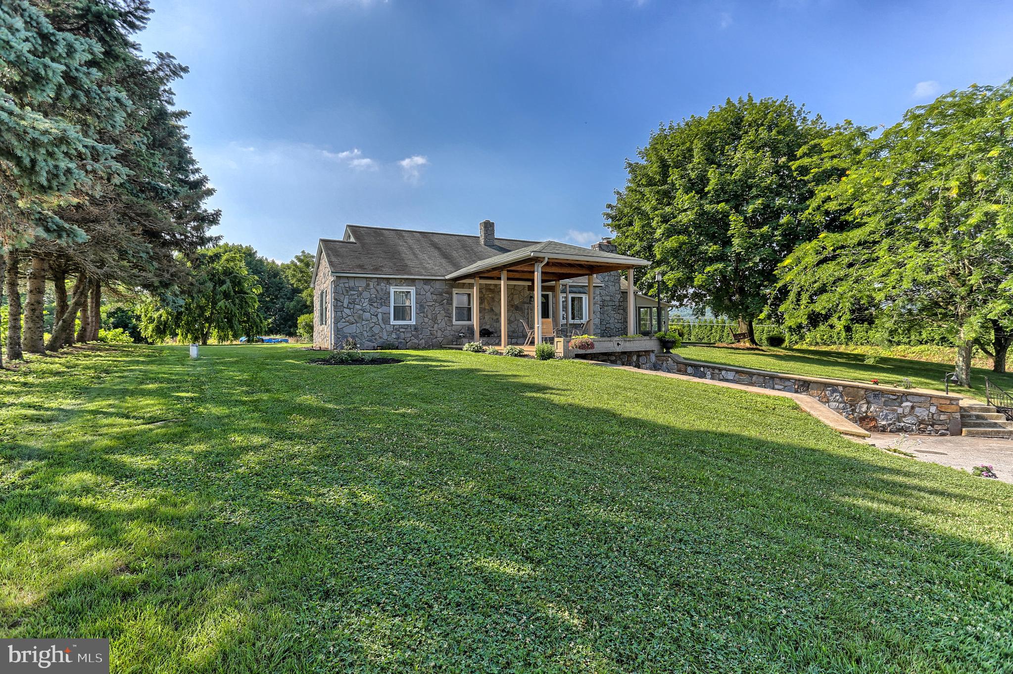 156 Big Mt Road Thomasville, PA 17364 - Photo 1 of 42 Gallery Image 1