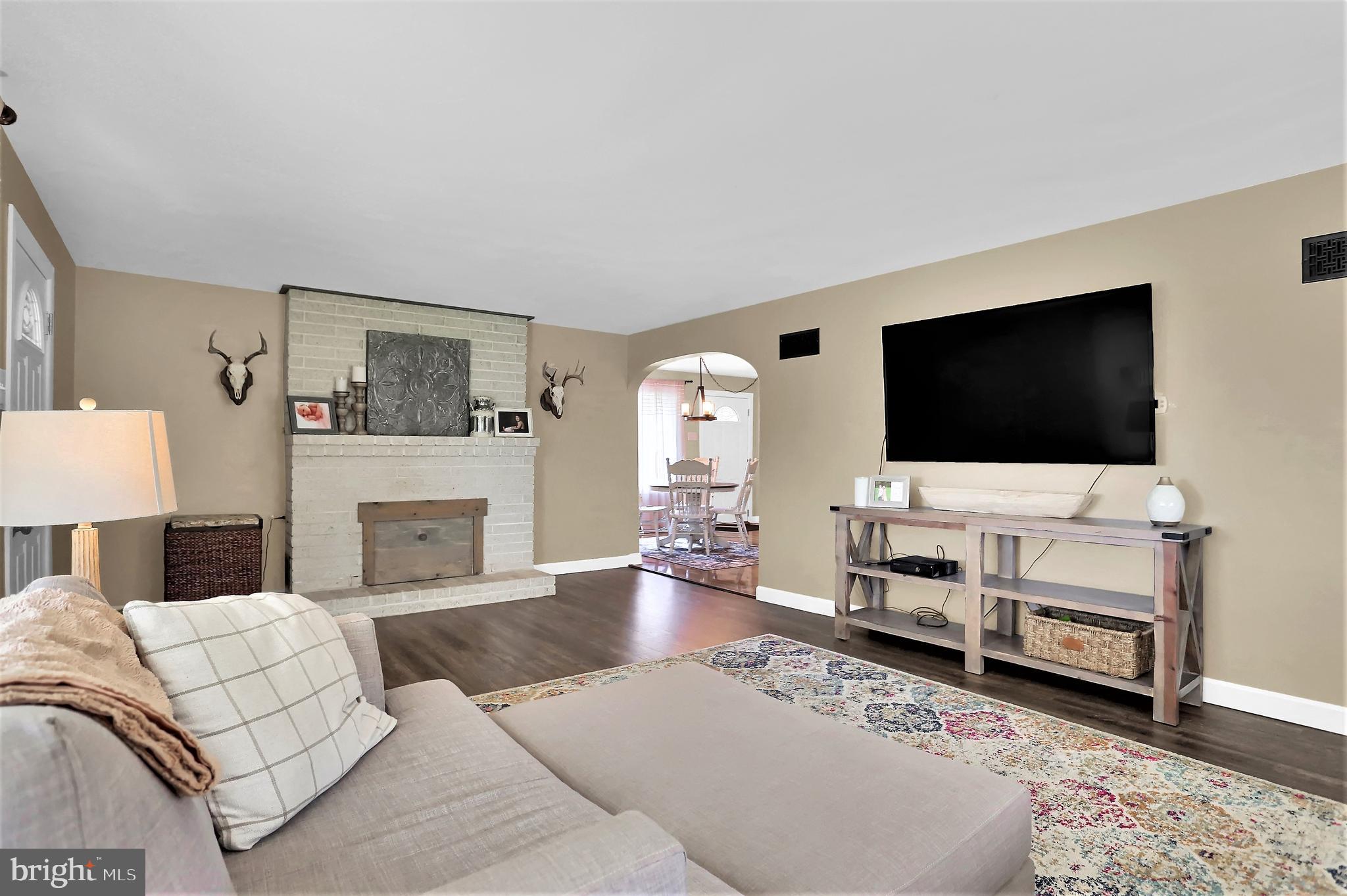 156 Big Mt Road Thomasville, PA 17364 - Photo 7 of 42 Gallery Image 7