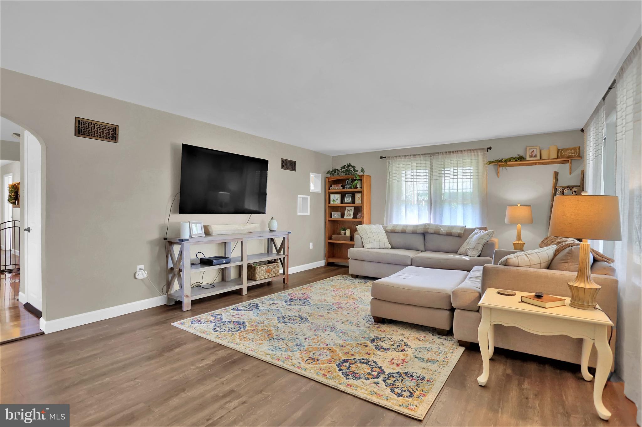 156 Big Mt Road Thomasville, PA 17364 - Photo 8 of 42 Gallery Image 8