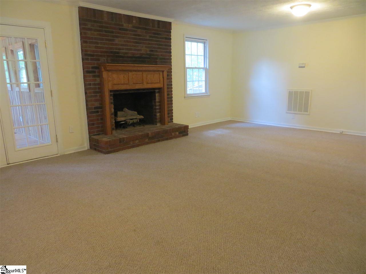 121 Riverside Drive Piedmont, SC 29673 - Photo 5 of 22 Gallery Image 5