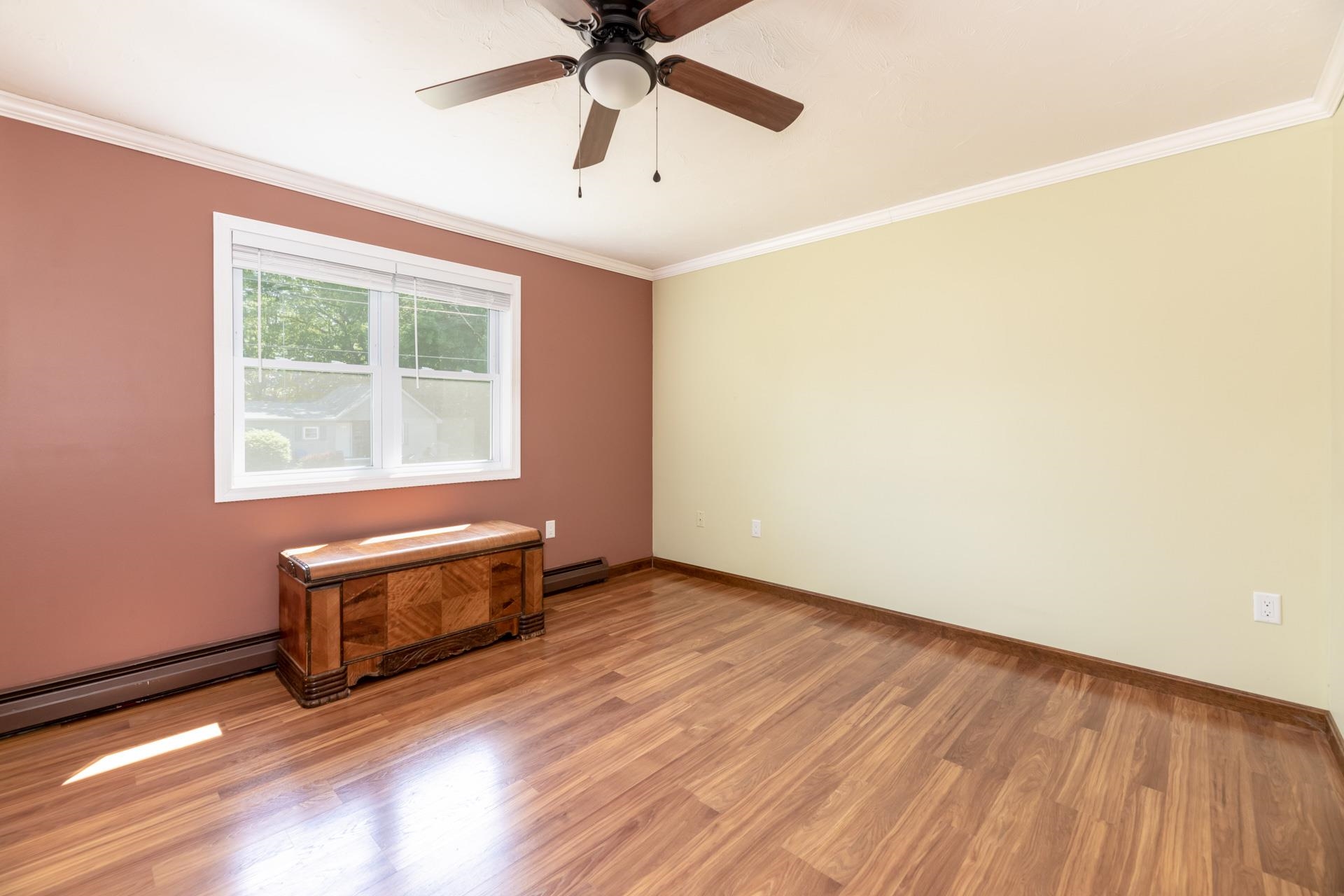 134 North Street Laconia, NH 03246 - Photo 12 of 38