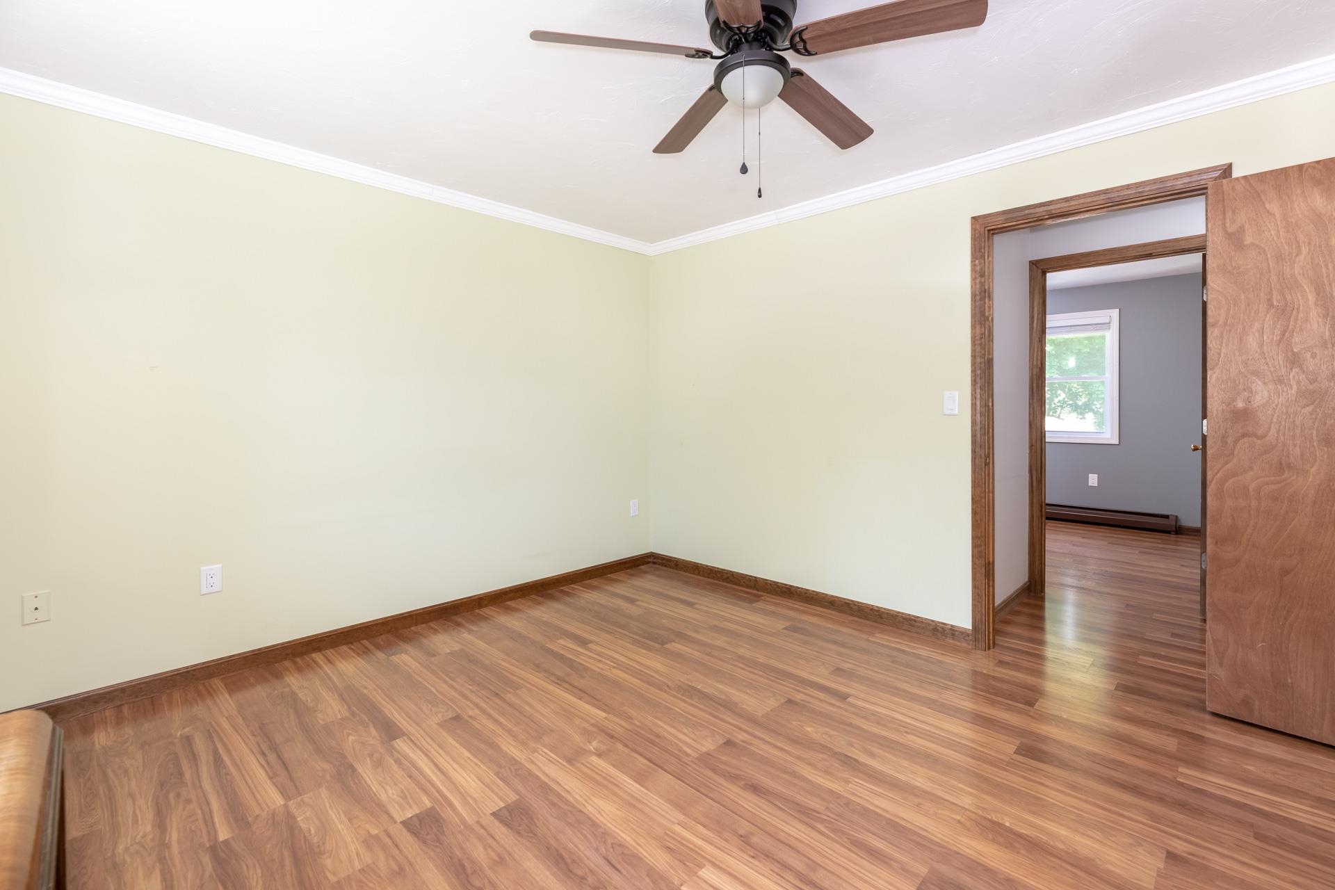 134 North Street Laconia, NH 03246 - Photo 13 of 38