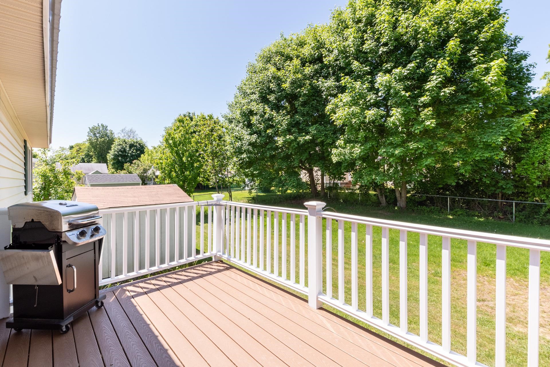 134 North Street Laconia, NH 03246 - Photo 27 of 38