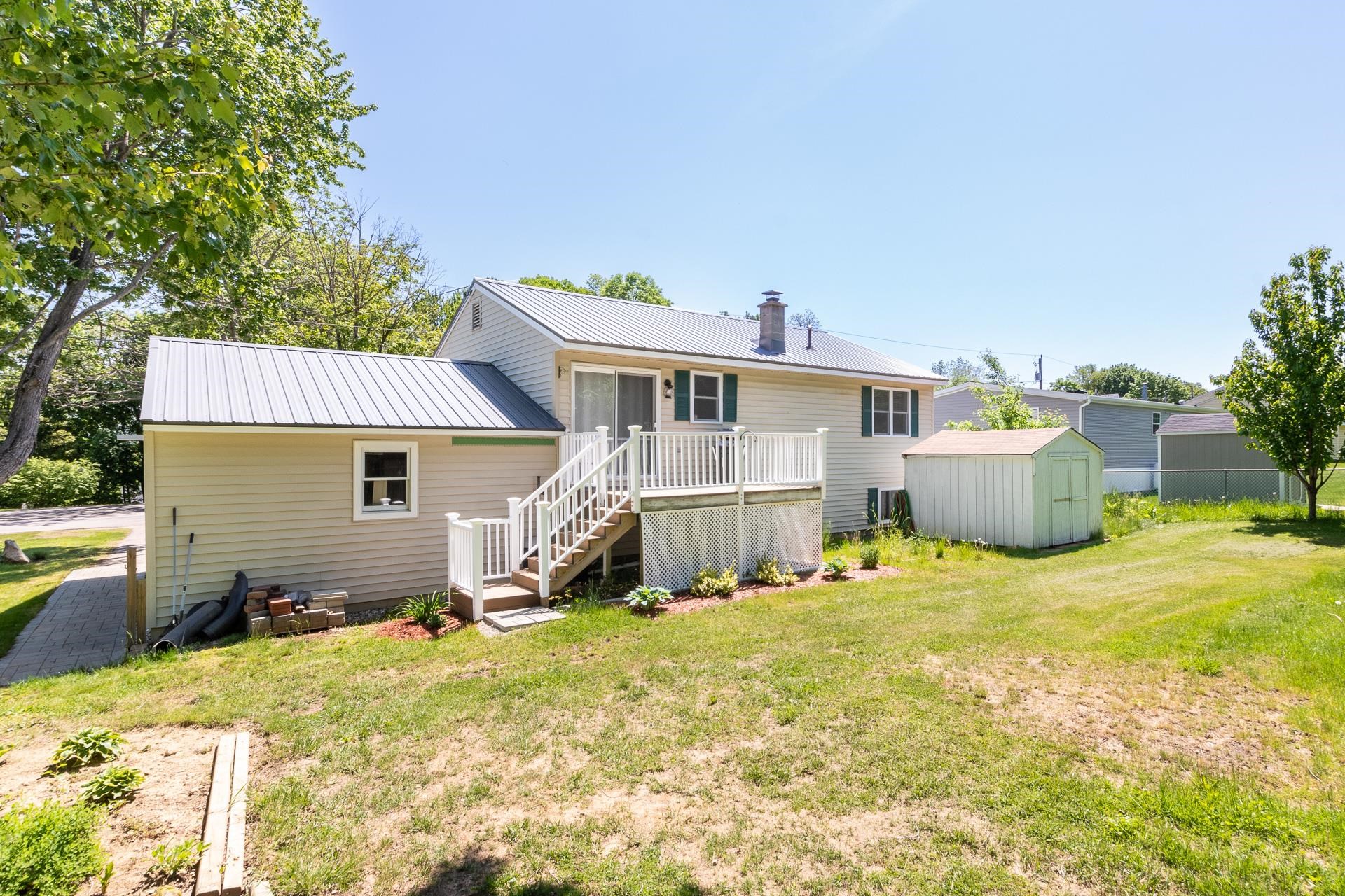 134 North Street Laconia, NH 03246 - Photo 29 of 38