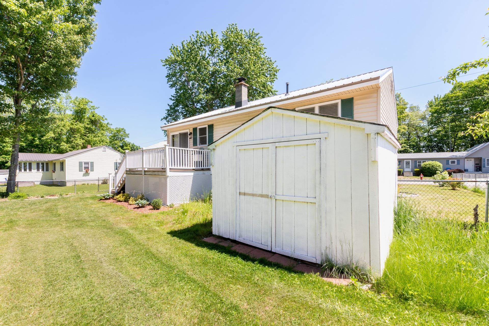 134 North Street Laconia, NH 03246 - Photo 33 of 38