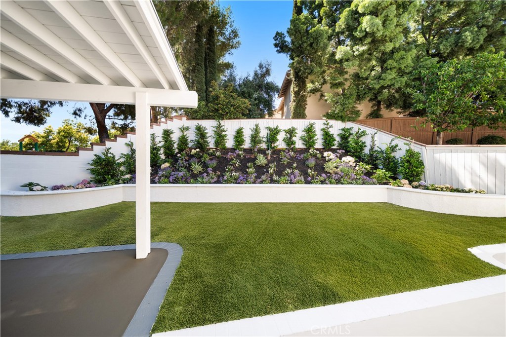 33 Winterfield Road Irvine, CA 92602 - Photo 22 of 35