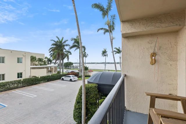 $3,500 | 1801 North Flagler Drive, Unit 238, West Palm Beach, FL 33407