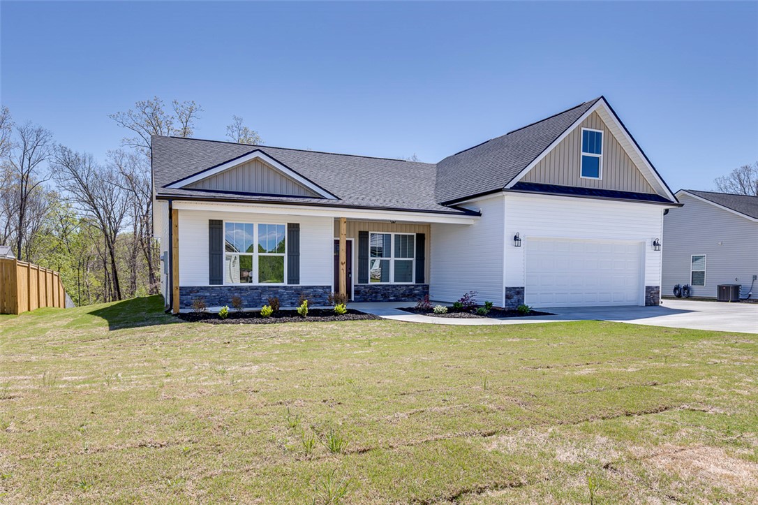 209 Old Glory Court Liberty, SC 29657 - Photo 2 of 36