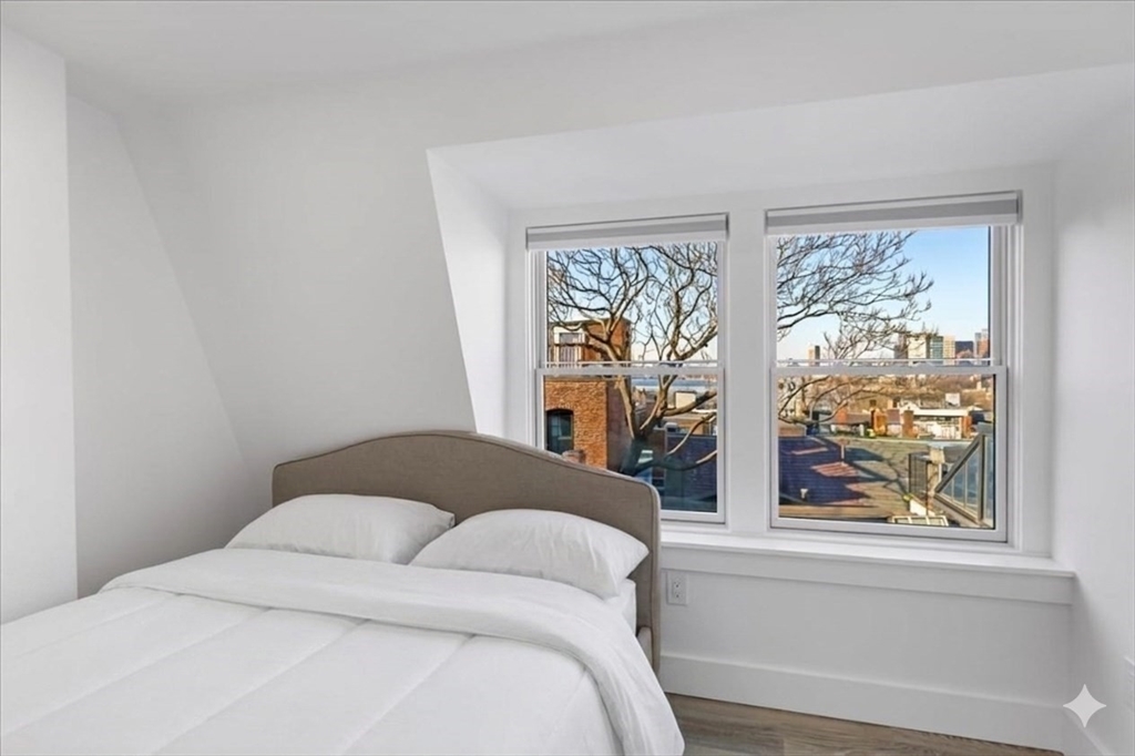 6 Goodwin Place, Unit 4 Boston, MA 02114 - Photo 14 of 27