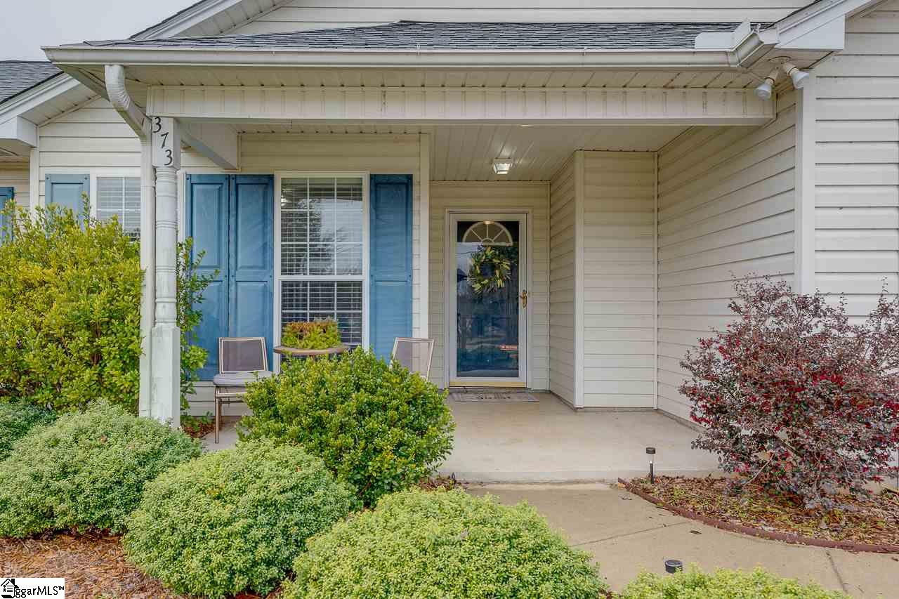 373 Berry Road Taylors, SC 29687 - Photo 2 of 26 Gallery Image 2