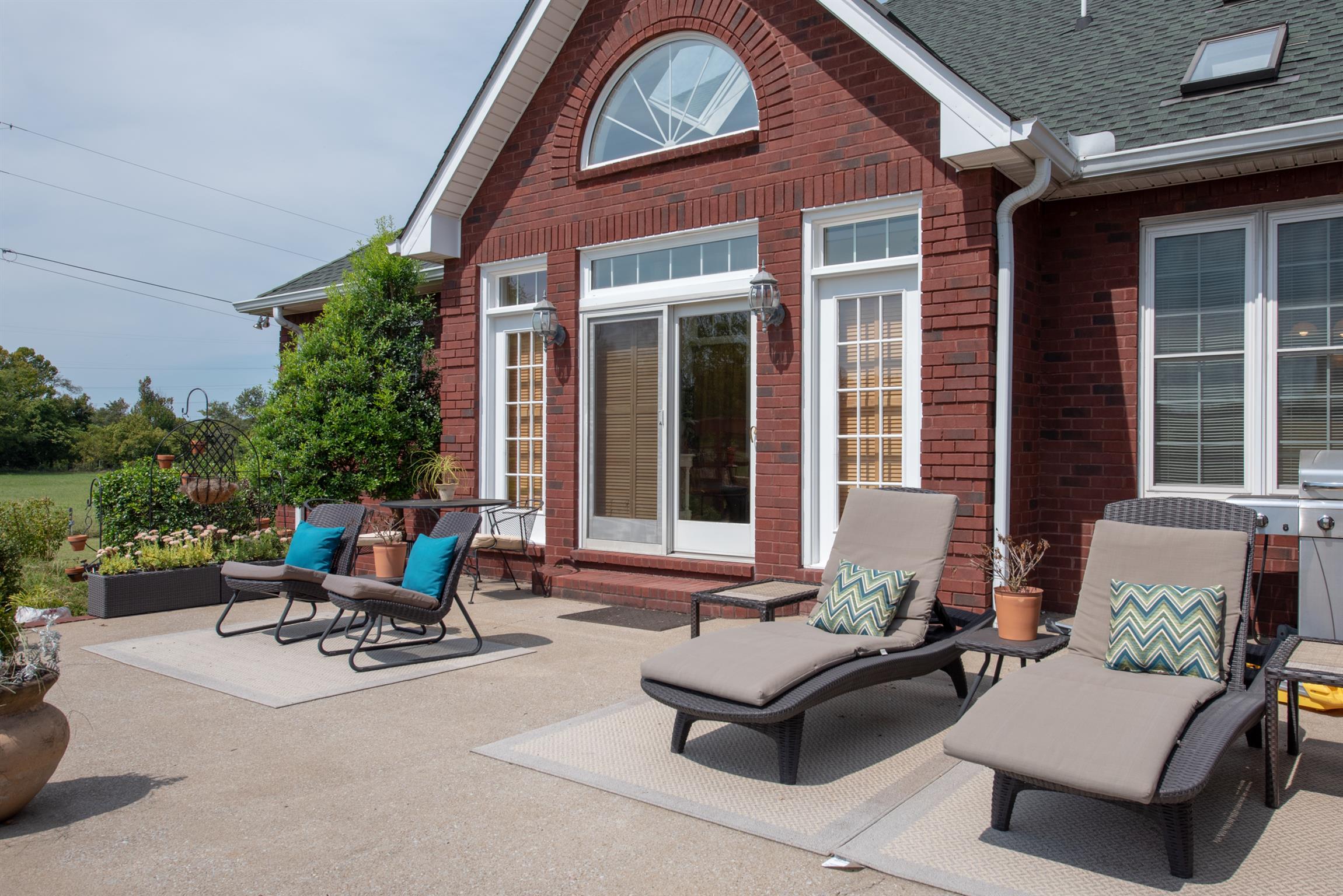 2401 Franklin Road Lebanon, TN 37090 - Photo 24 of 29 a building outdoor space with patio furniture