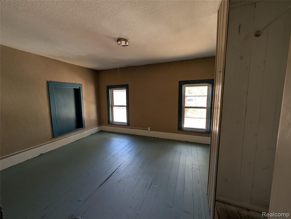 10611 West St Charles Road Sumner, MI 48889 - Photo 9 of 10