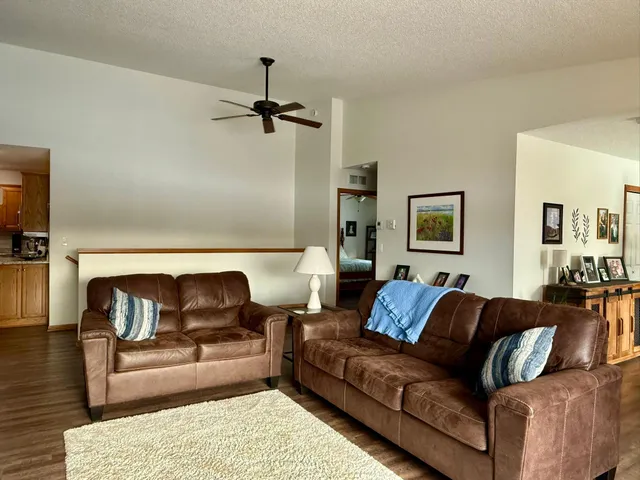 $325,000 | 125 Meadow Lane, New London, MN 56273