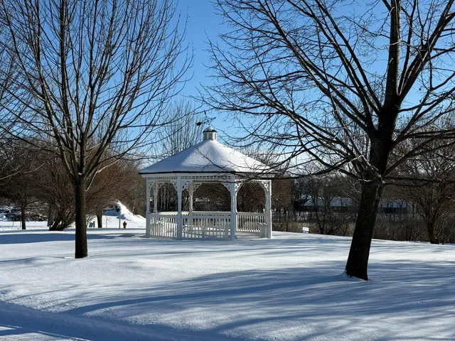 $325,000 | 125 Meadow Lane, New London, MN 56273