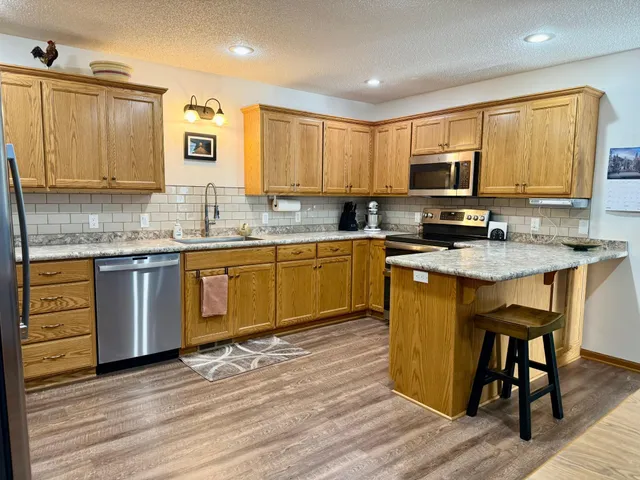 $325,000 | 125 Meadow Lane, New London, MN 56273