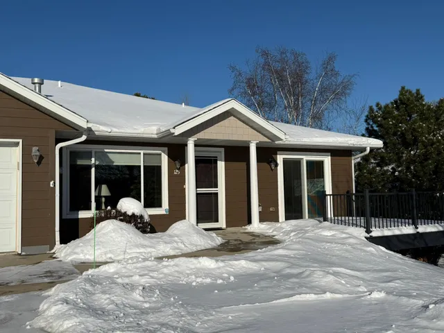$325,000 | 125 Meadow Lane, New London, MN 56273
