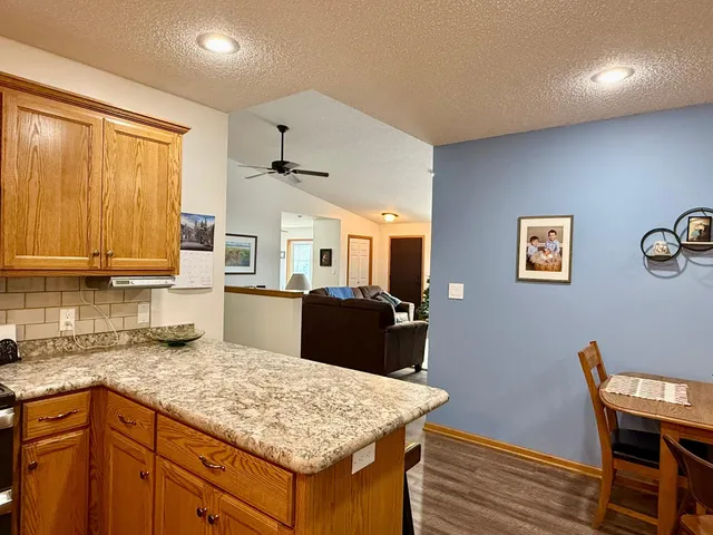 $325,000 | 125 Meadow Lane, New London, MN 56273