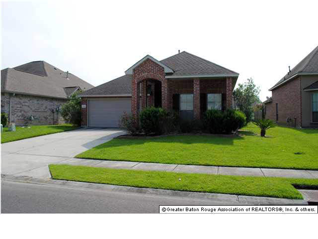 1959 Hunters Ridge Drive Baton Rouge, LA 70816 - Photo 1 of 15 Gallery Image 1