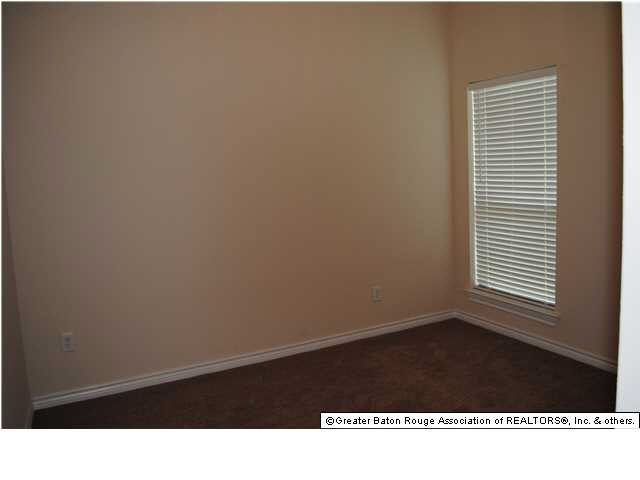 1959 Hunters Ridge Drive Baton Rouge, LA 70816 - Photo 12 of 15 Gallery Image 12