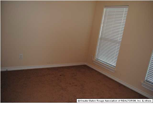 1959 Hunters Ridge Drive Baton Rouge, LA 70816 - Photo 14 of 15 Gallery Image 14