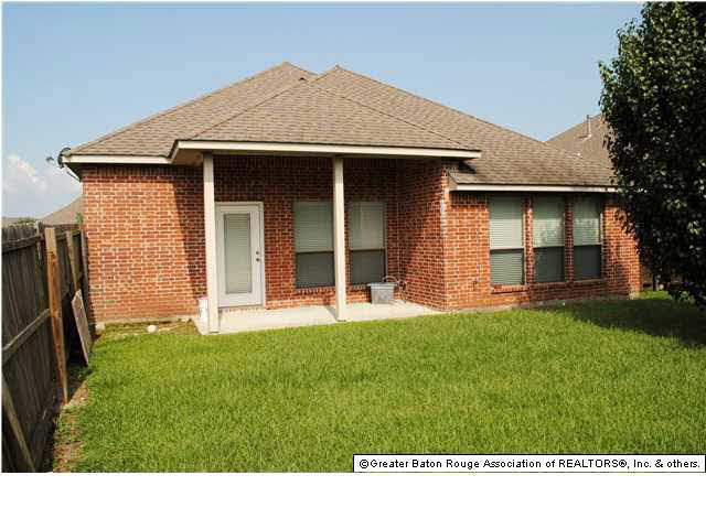 1959 Hunters Ridge Drive Baton Rouge, LA 70816 - Photo 2 of 15 Gallery Image 2