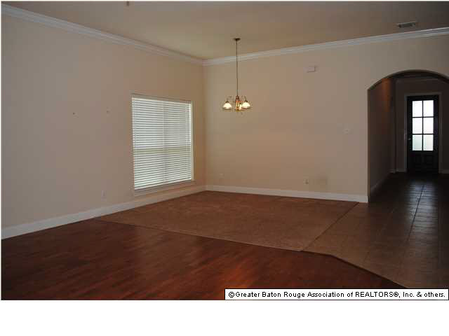 1959 Hunters Ridge Drive Baton Rouge, LA 70816 - Photo 6 of 15 Gallery Image 6