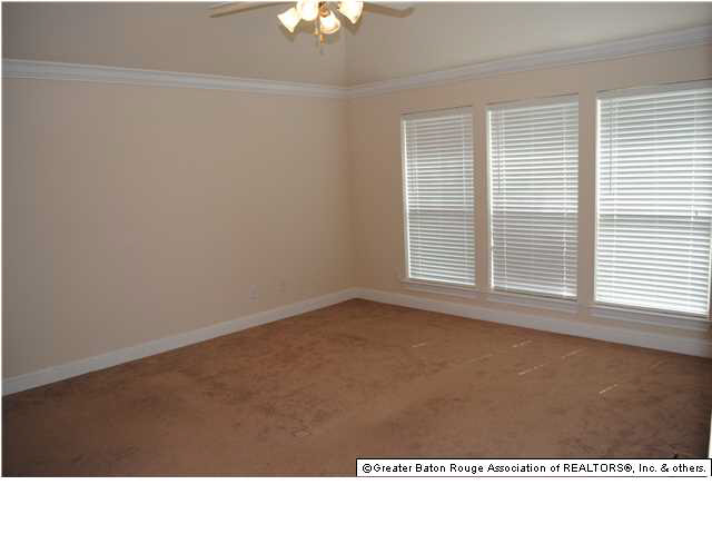 1959 Hunters Ridge Drive Baton Rouge, LA 70816 - Photo 7 of 15 Gallery Image 7