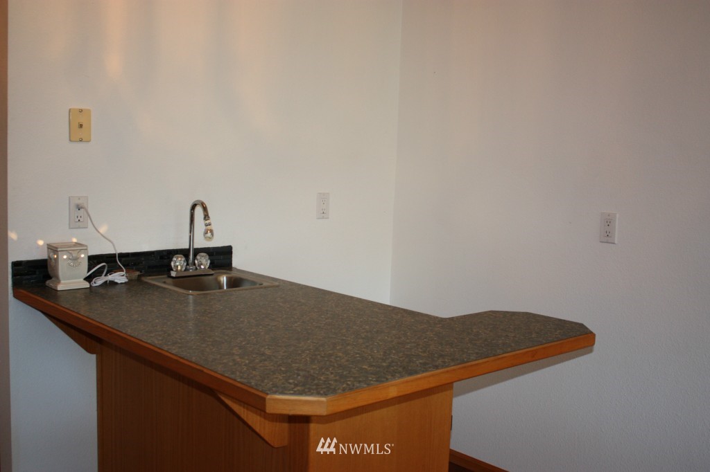 304 Studebaker Road Castle Rock, WA 98611 - Photo 12 of 20 Gallery Image 12