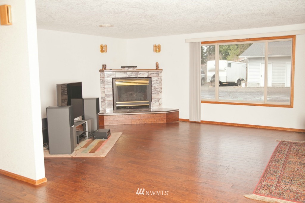 304 Studebaker Road Castle Rock, WA 98611 - Photo 13 of 20 Gallery Image 13
