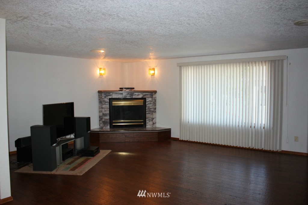 304 Studebaker Road Castle Rock, WA 98611 - Photo 14 of 20 Gallery Image 14