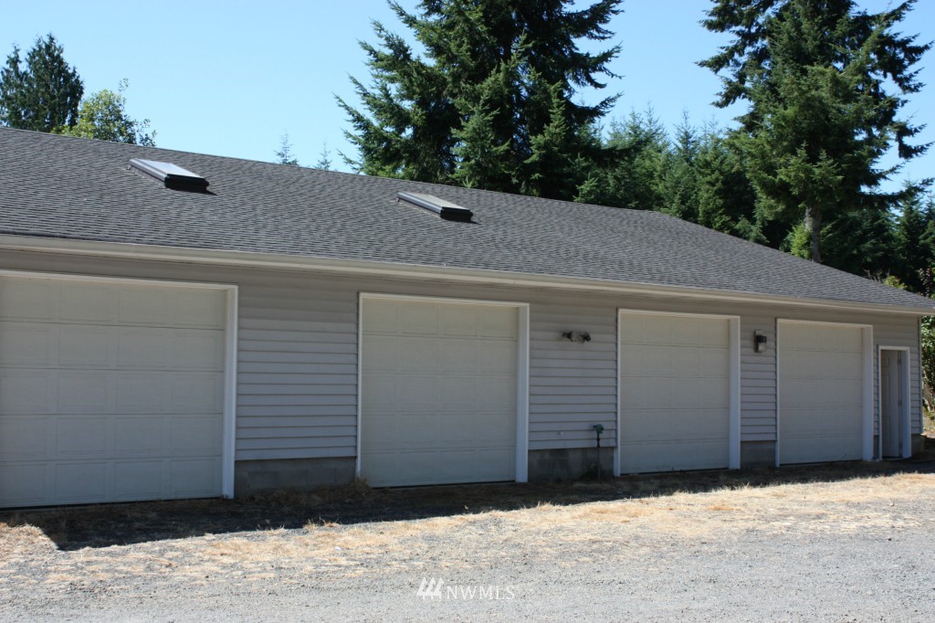 304 Studebaker Road Castle Rock, WA 98611 - Photo 4 of 20 Gallery Image 4