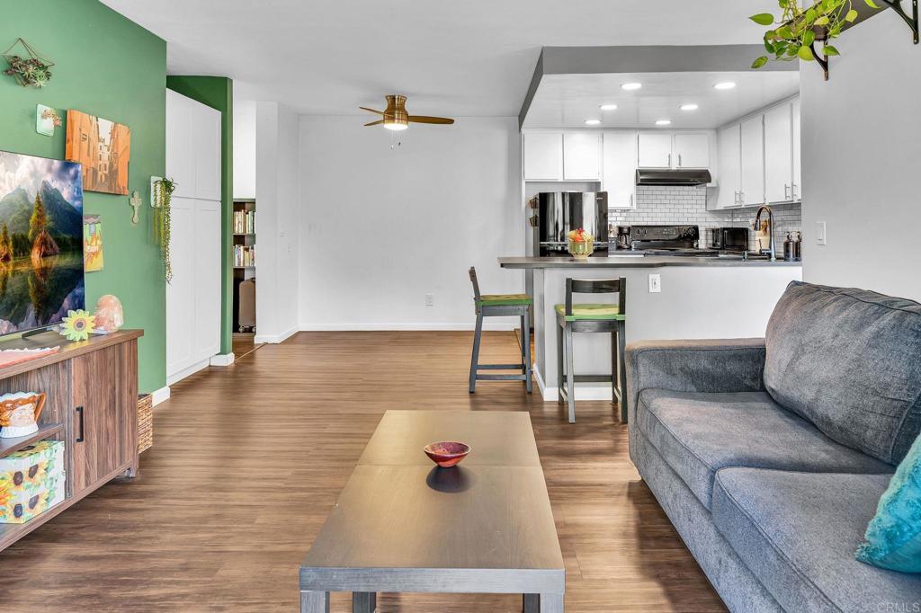 6070 Rancho Mission Road, Unit 428 San Diego, CA 92108 - Photo 5 of 29 Gallery Image 5