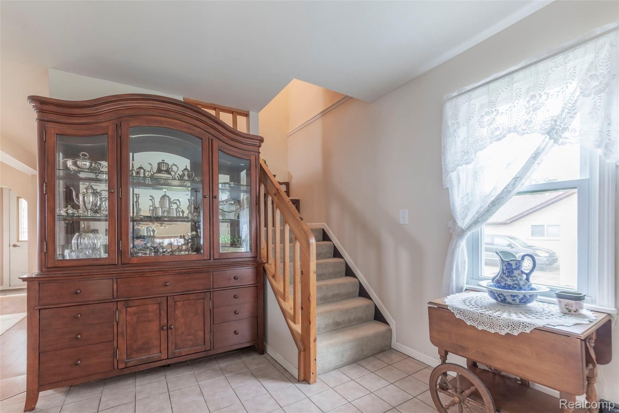 10633 Stark Road Livonia, MI 48150 - Photo 23 of 37 Stairway to the upper level