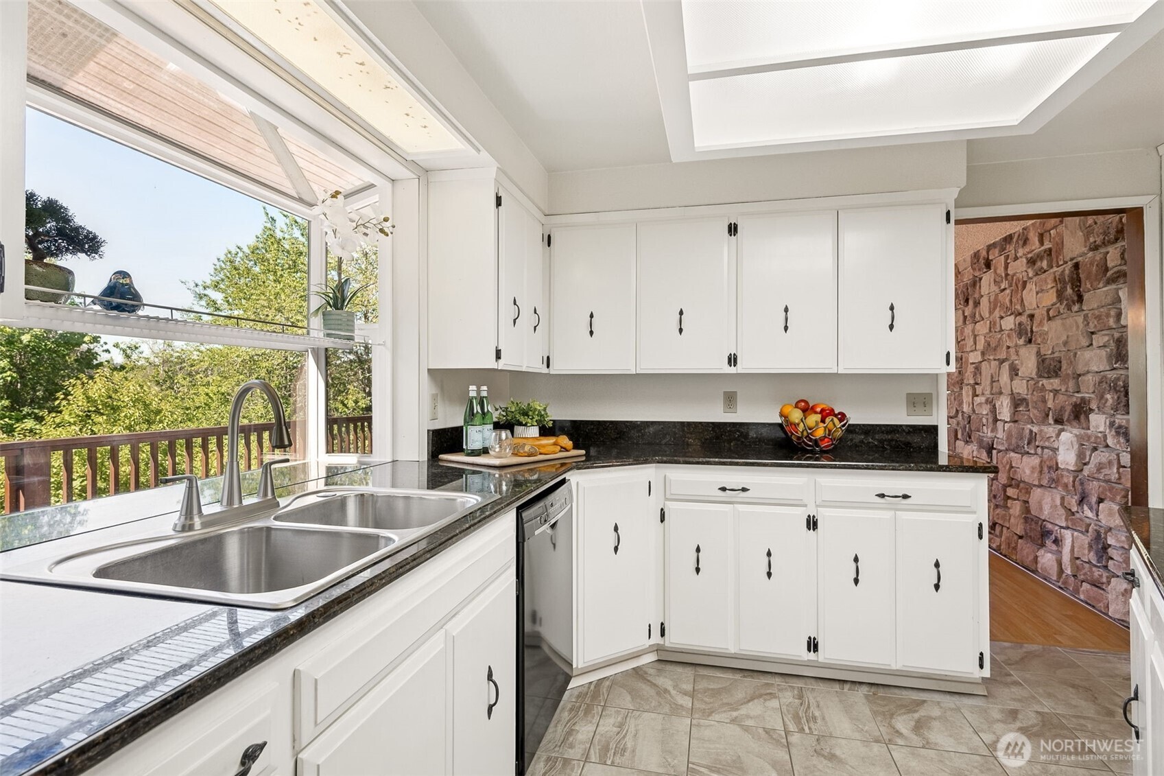 5415 Johnson Point Road Northeast Olympia, WA 98516 - Photo 17 of 40