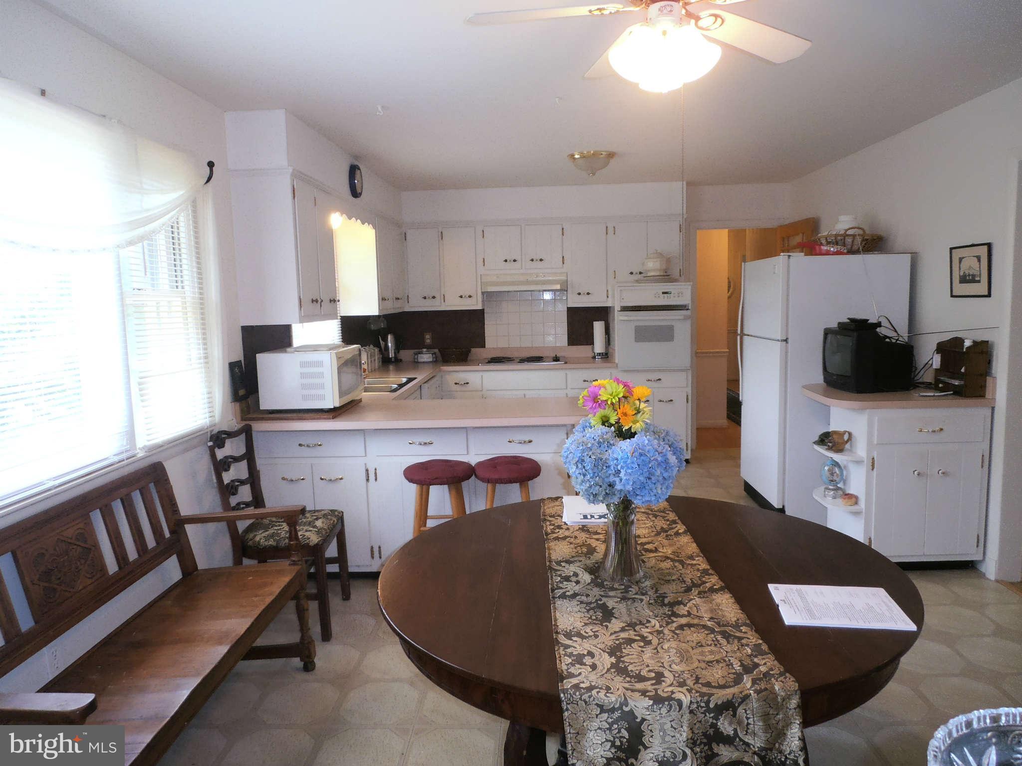 21311 Clarksburg Road Boyds, MD 20841 - Photo 13 of 26 Kitchen