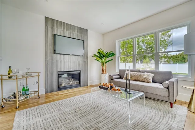 $1,850,000 | 6 Callahan Drive, Woburn, MA 01801