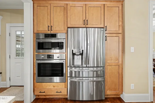 $1,200,000 | 1724 River Bend Lane, Raleigh, NC 27610