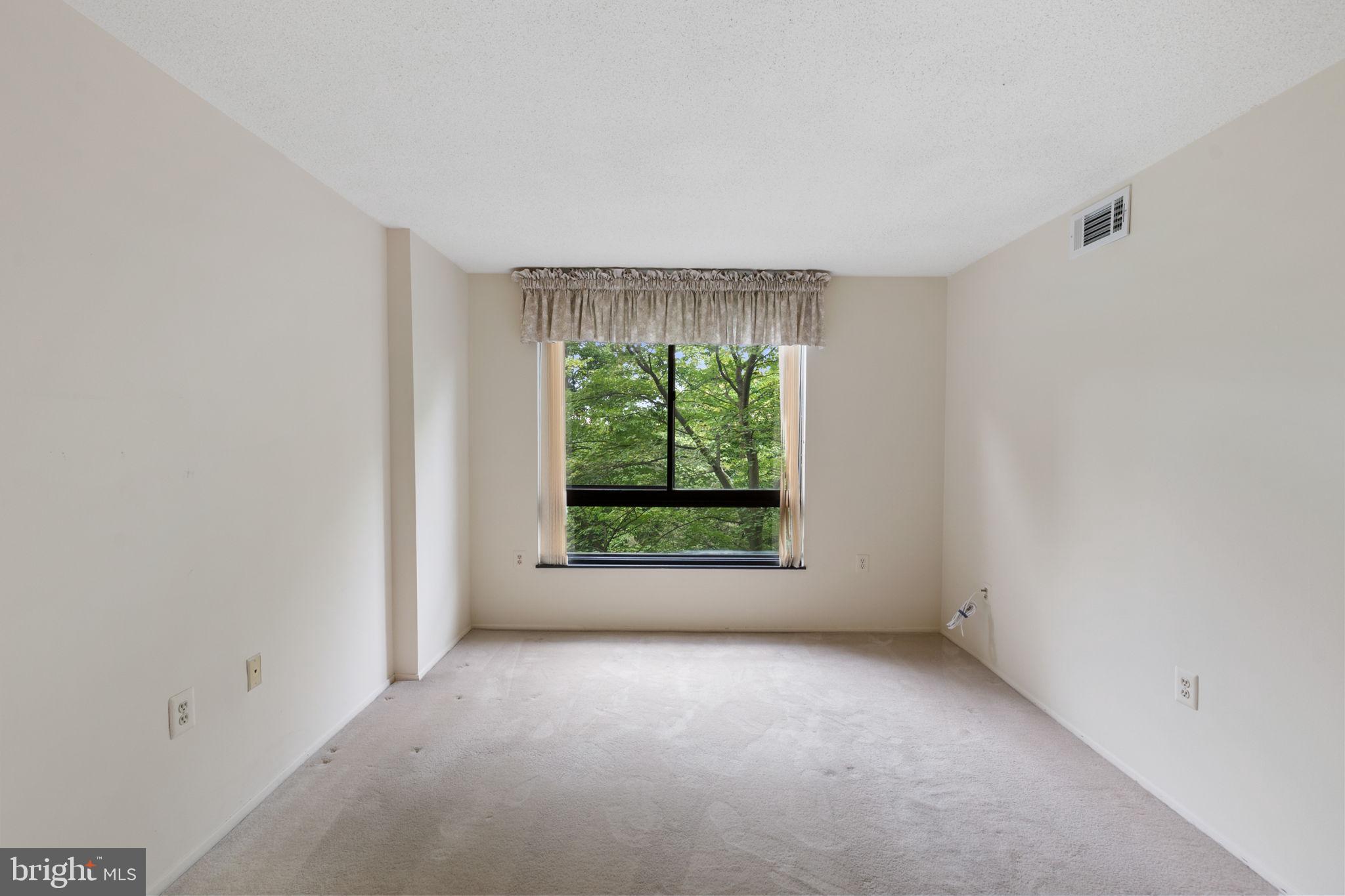 1808 Old Meadow Road, Unit 717 McLean, VA 22102 - Photo 26 of 48 Owner's suite