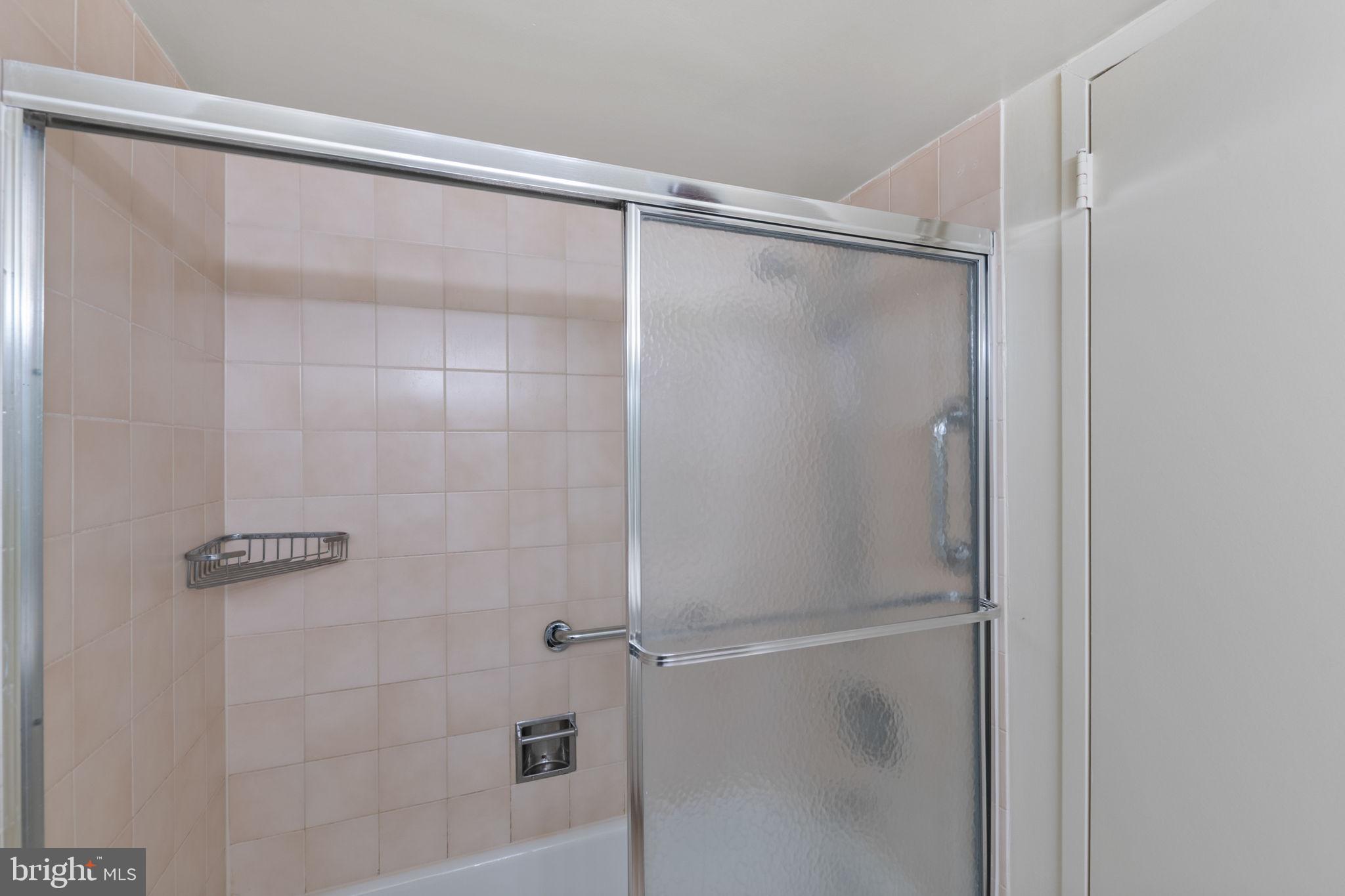 1808 Old Meadow Road, Unit 717 McLean, VA 22102 - Photo 28 of 48 Owner's bath