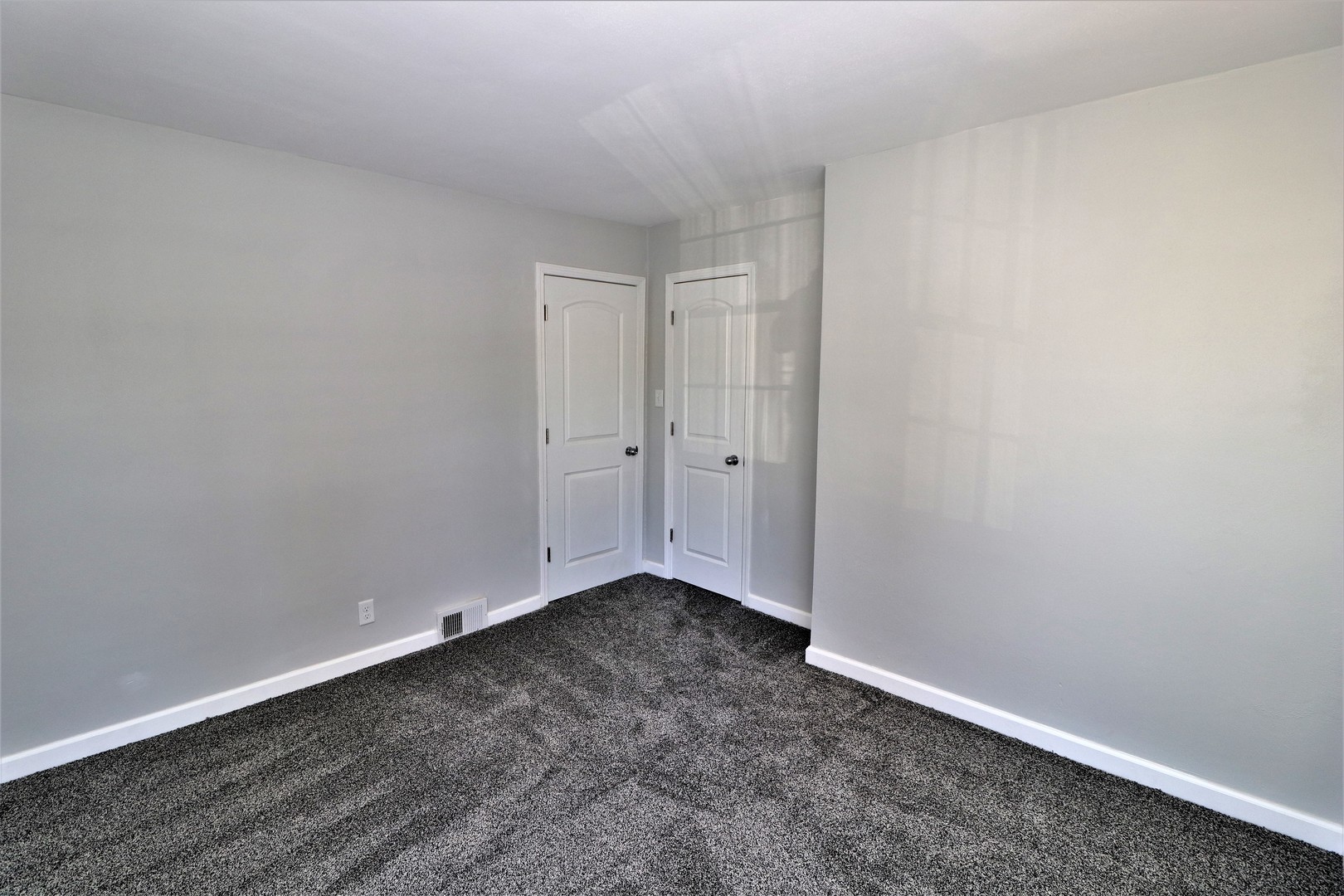 913 North Main Street Rochelle, IL 61068 - Photo 17 of 33 a view of room