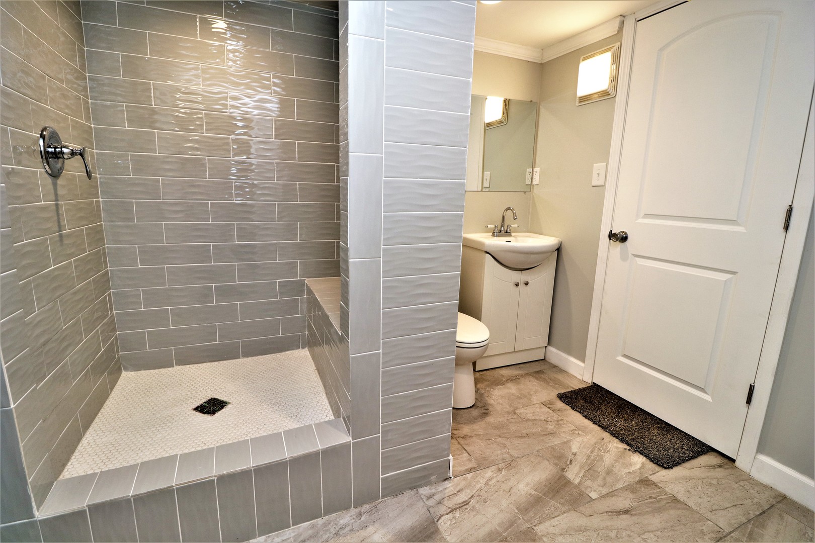 913 North Main Street Rochelle, IL 61068 - Photo 31 of 33 a bathroom with a toilet and a shower