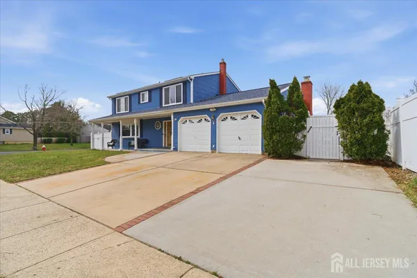 $749,000 | 12 Holmes Avenue, Monroe Township, NJ 08831