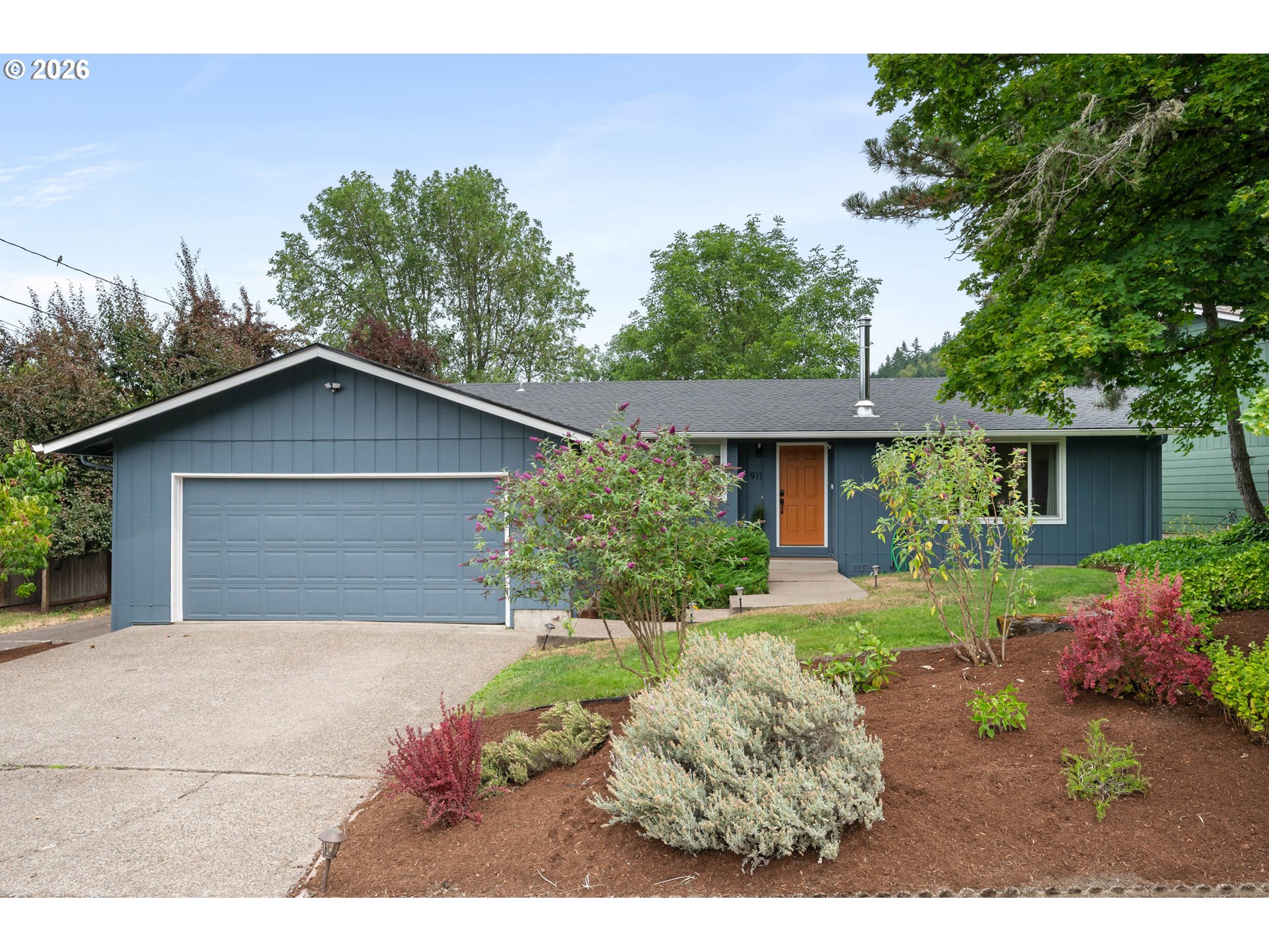 911 Snell Street Eugene, OR 97405 - Photo 2 of 48