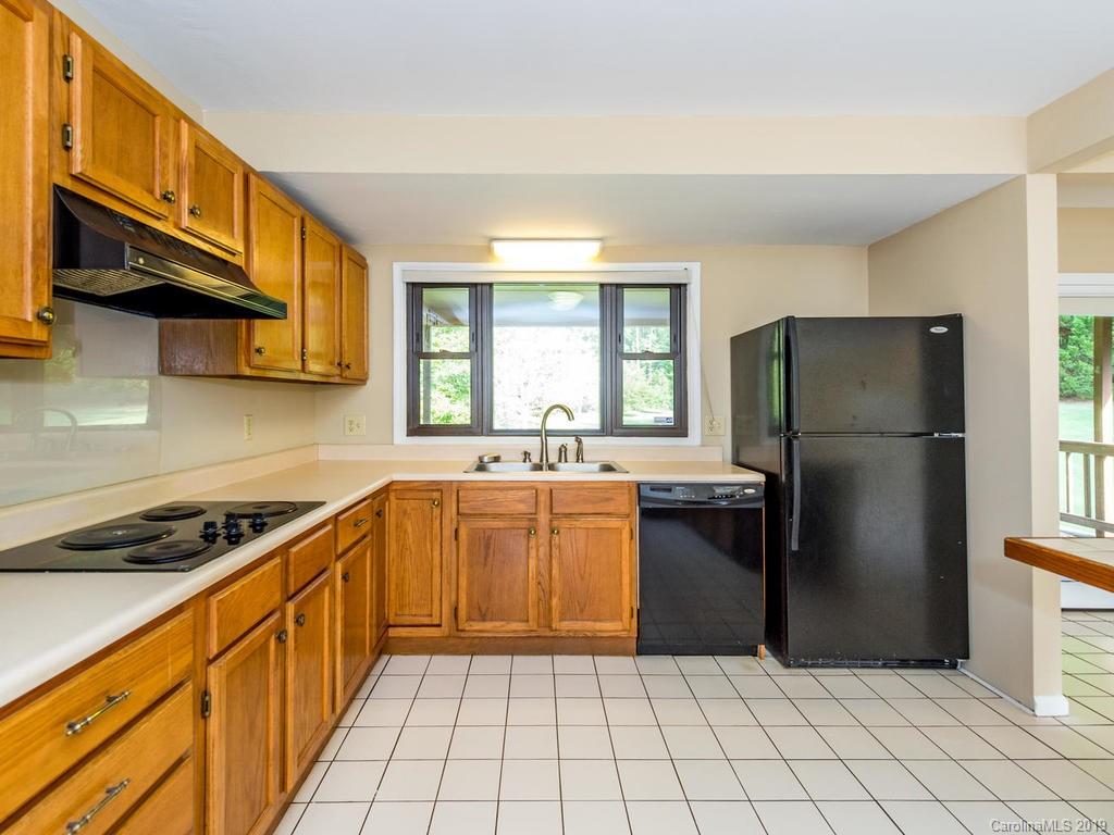 1093 Jenkins Valley Road Alexander, NC 28701 - Photo 11 of 36 Gallery Image 11