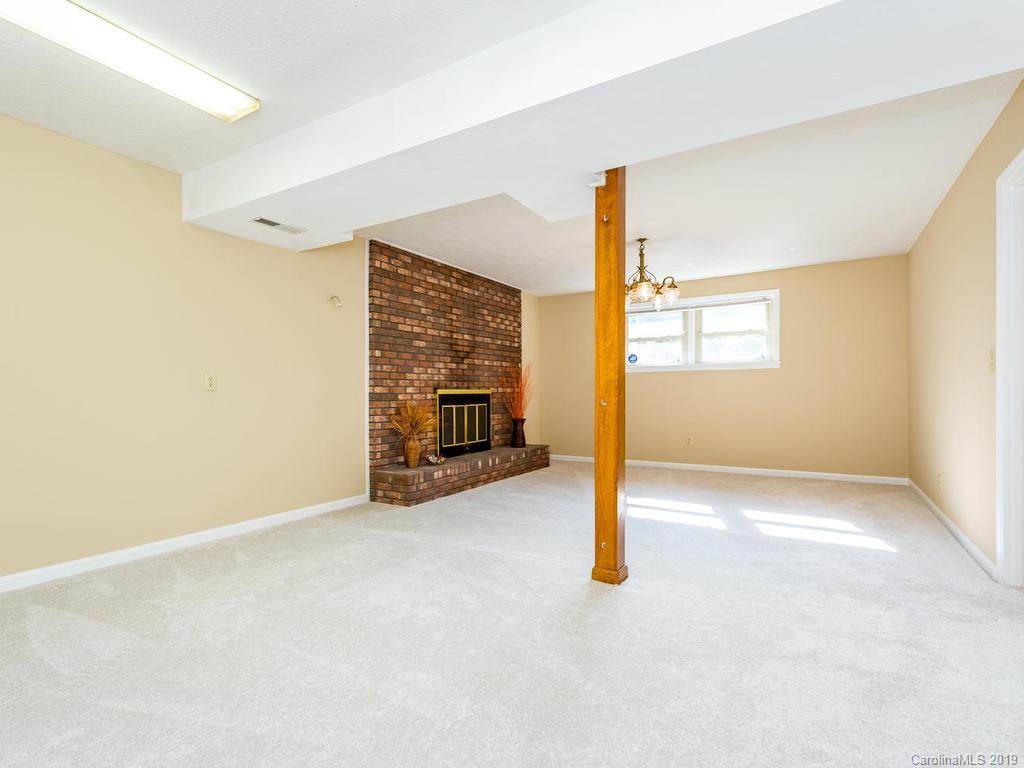 1093 Jenkins Valley Road Alexander, NC 28701 - Photo 27 of 36 Gallery Image 27